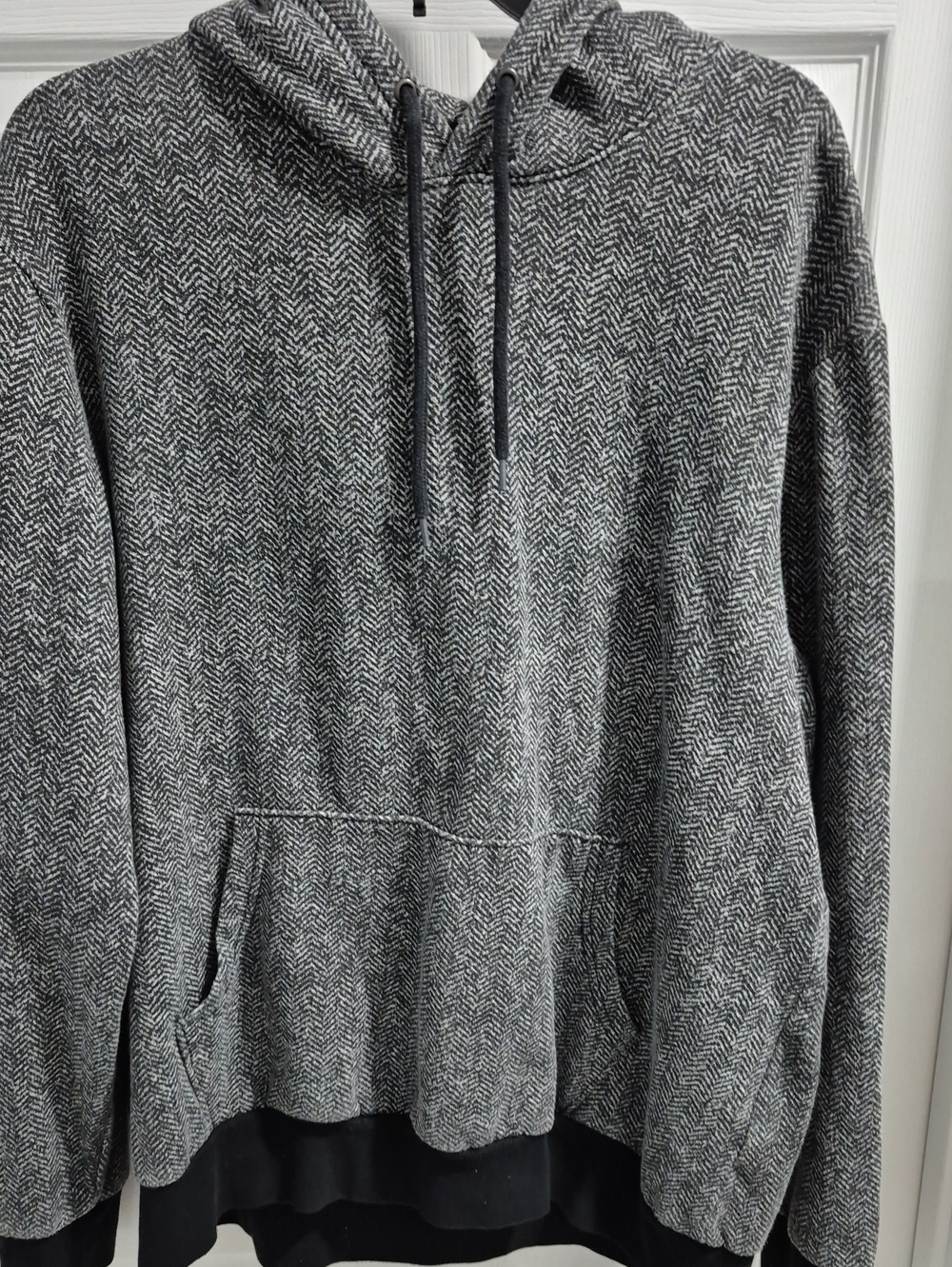 Old Navy Gray Herringbone Crewneck Hoodie Sweater